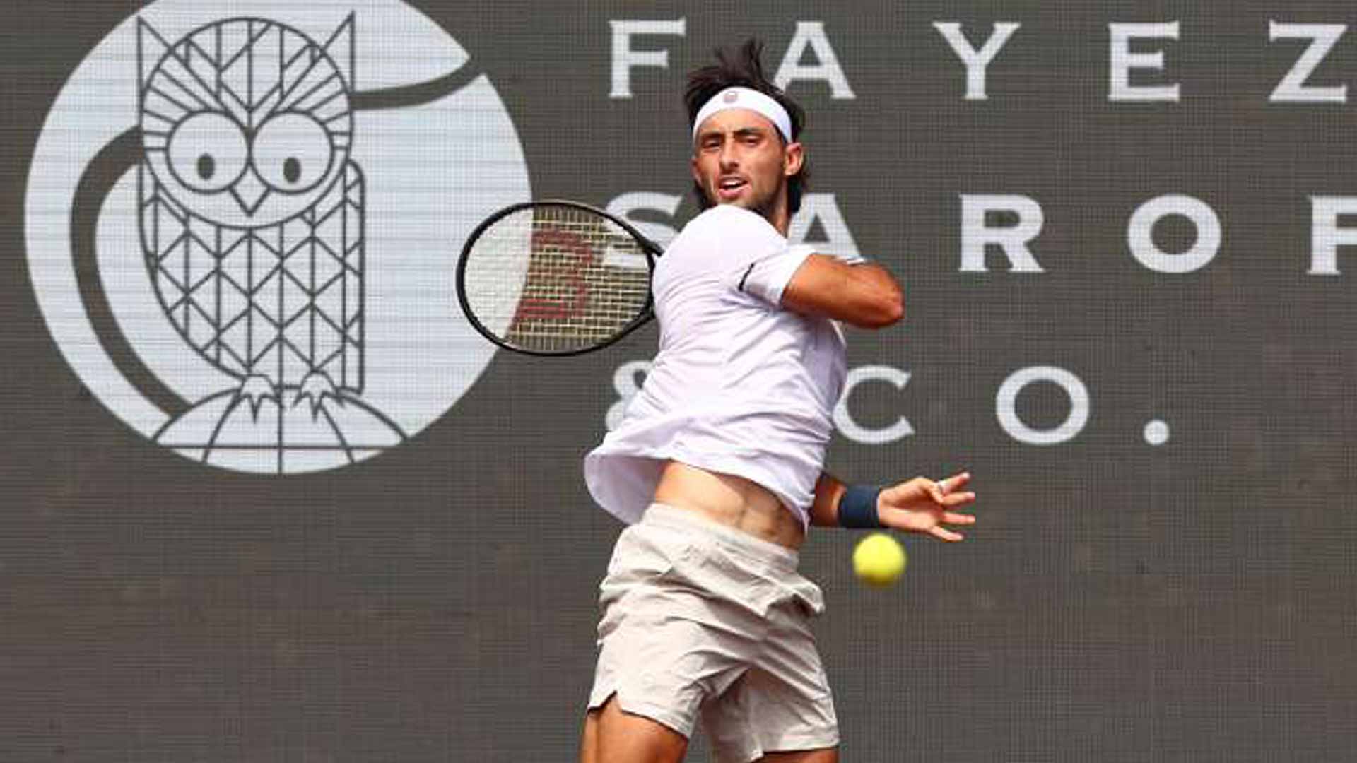 Thiago Agustin Tirante defeats Ben Shelton in three sets on Friday in Houston.