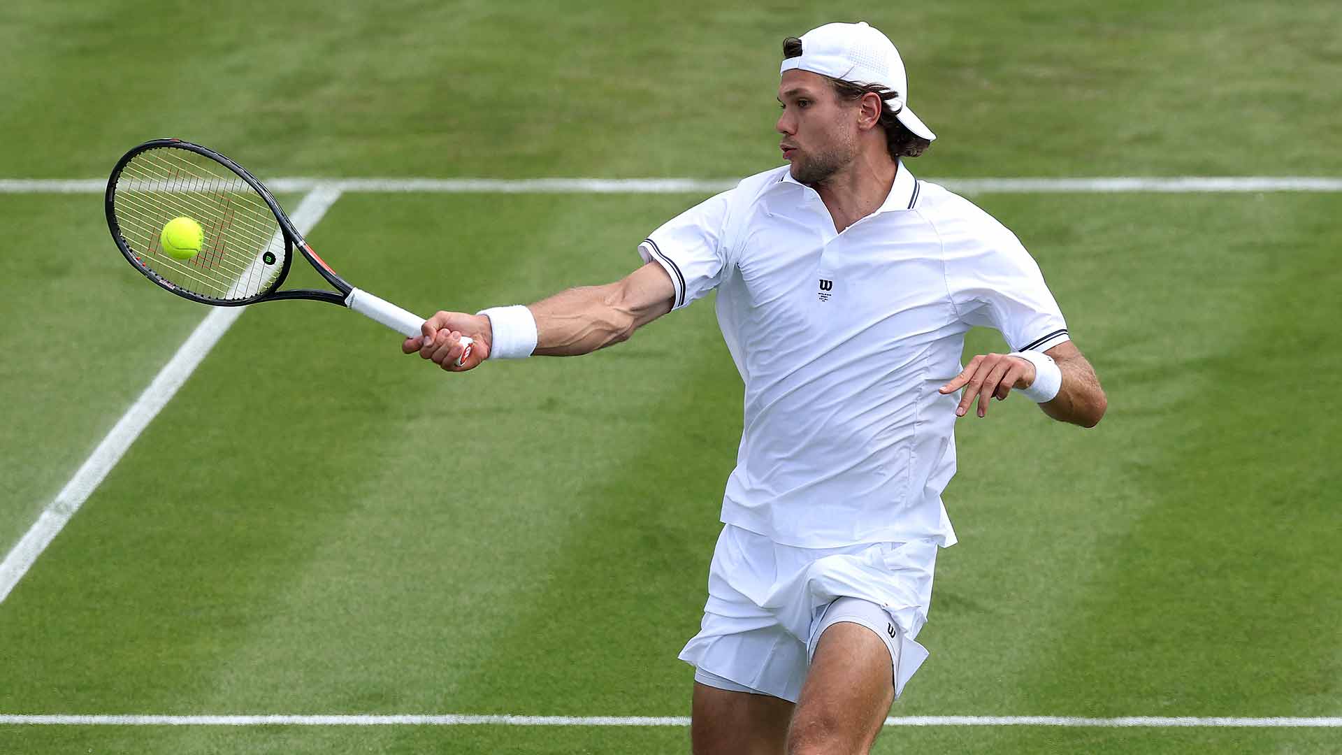 Otto Virtanen saves 11 of the 12 break points he faces to beat Ben Shelton Tuesday at Wimbledon.