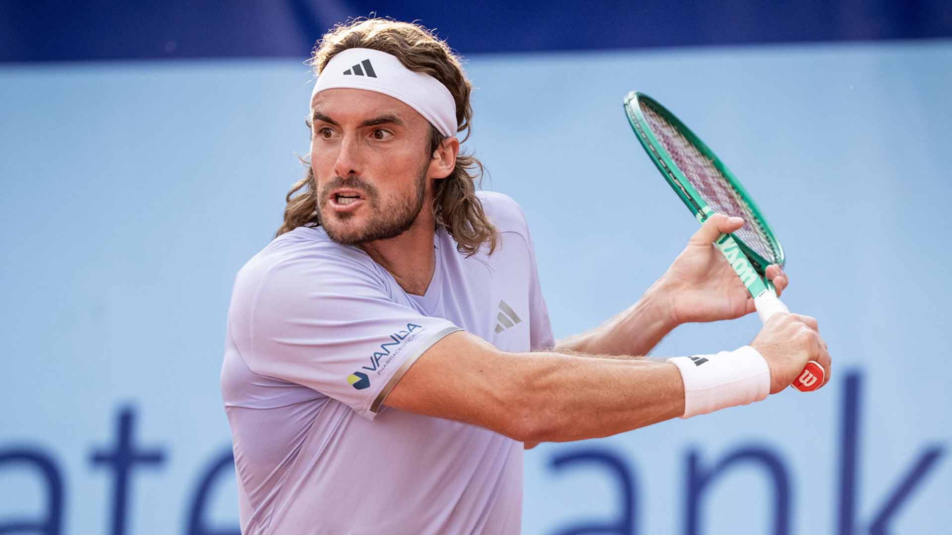 Stefanos Tsitsipas is pursuing his first ATP Tour title since 2025 in Dubai.