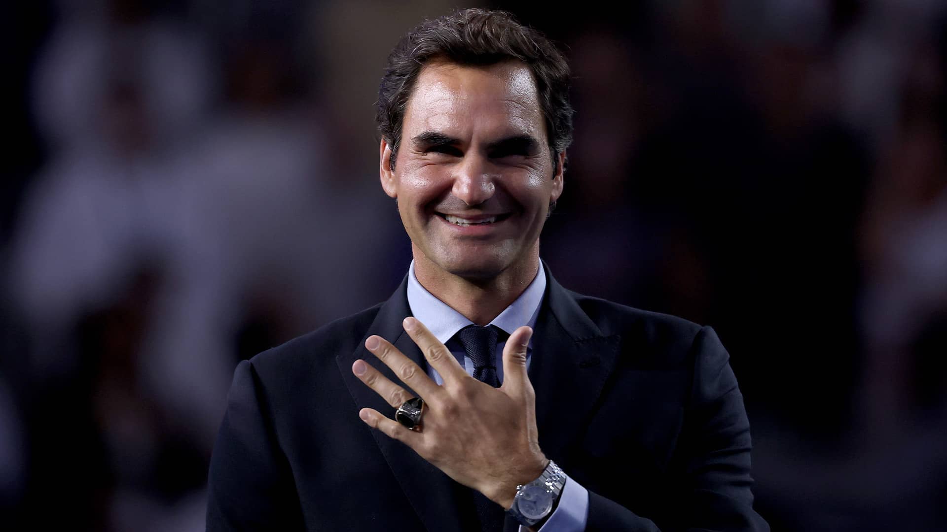 Roger Federer receives his International Tennis Hall of Fame ring Monday night at the US Open.