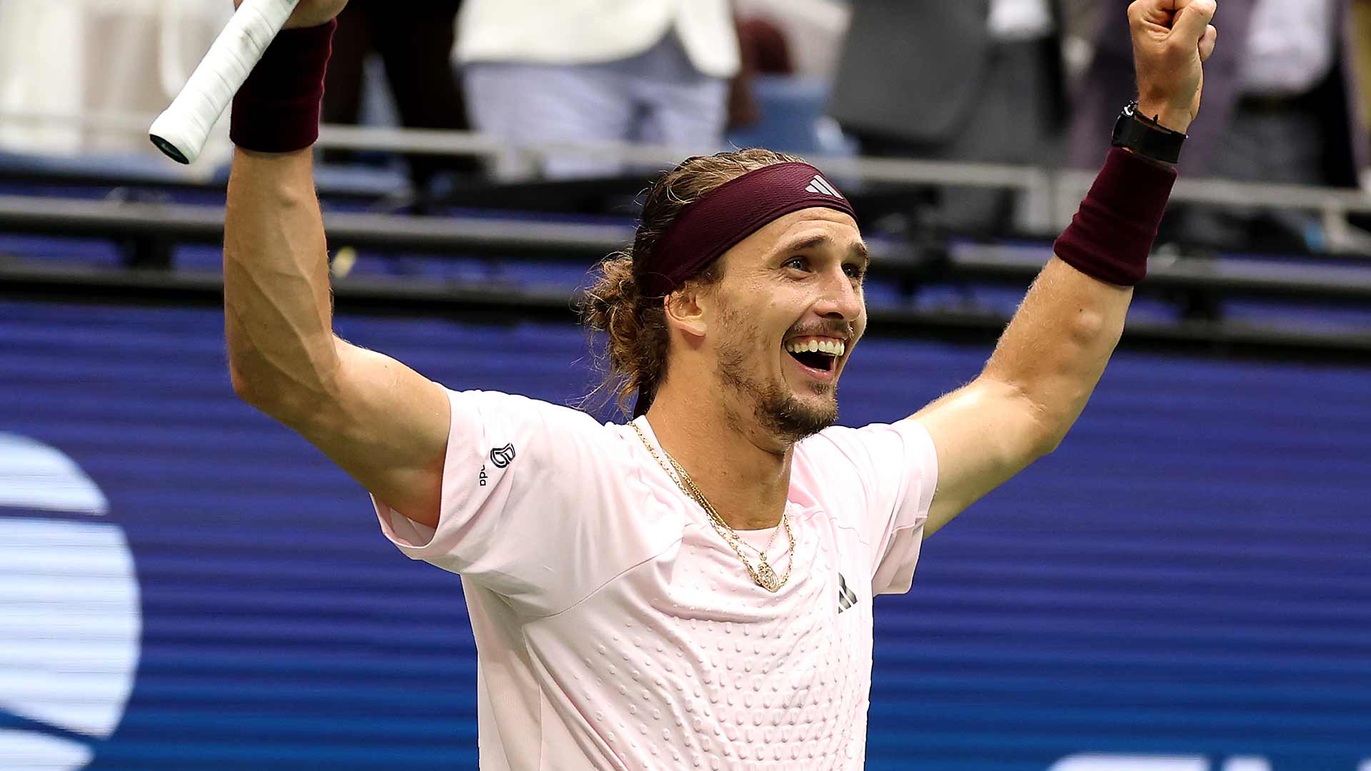 Alexander Zverev celebrates after defeating Ben Shelton in the US Open final Sunday.